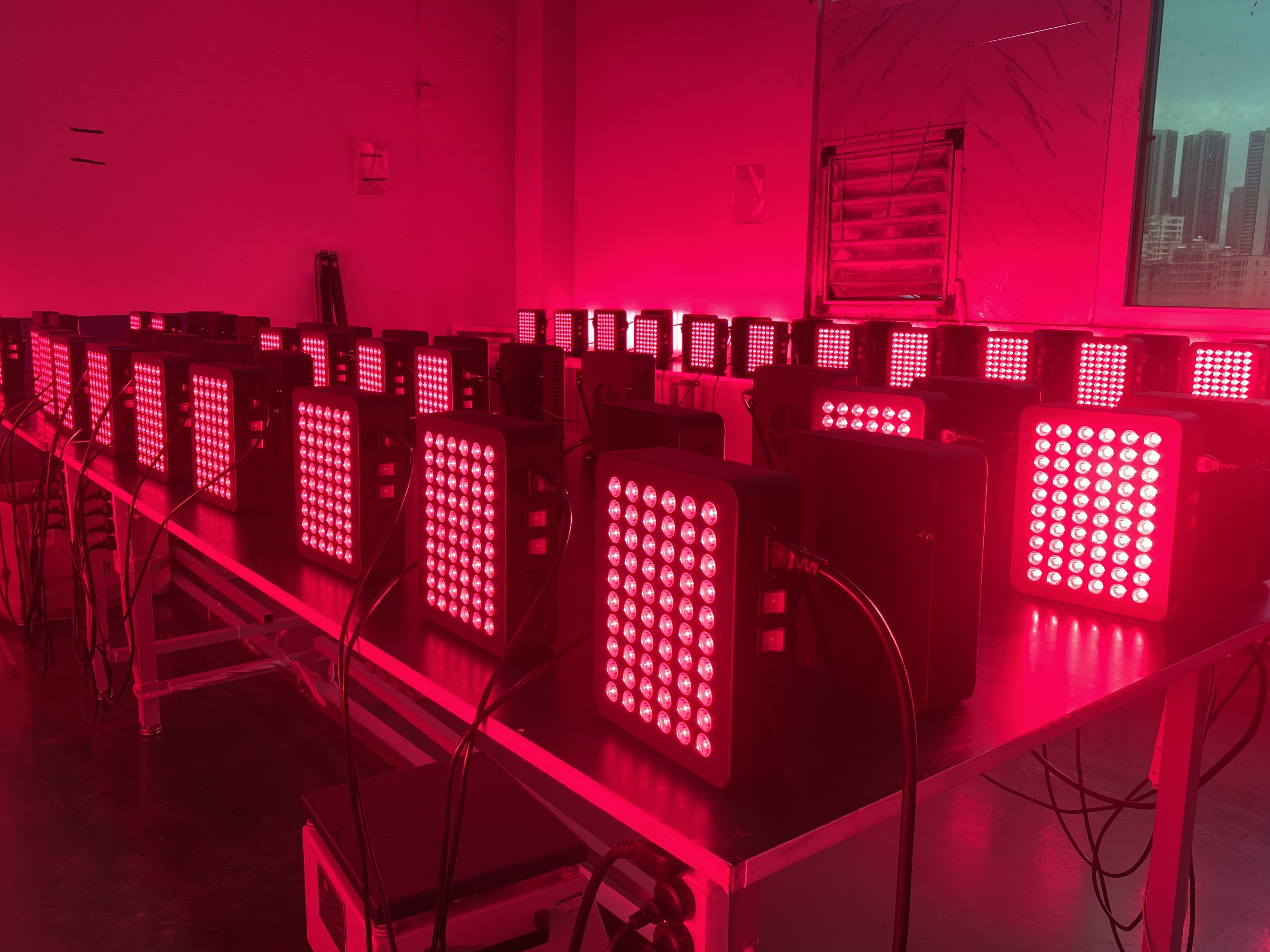 panel de luz roja.jpg
